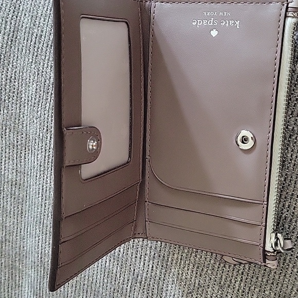 KATE SPADE CROSSBODY & MATCHING WALLET - Picture 12 of 14